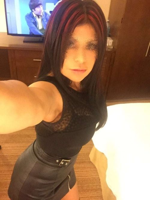 Lyon: Femme libertine coquine dispo pour un bel homme coquin